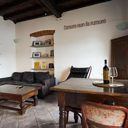 Borgo Dora House * Turin