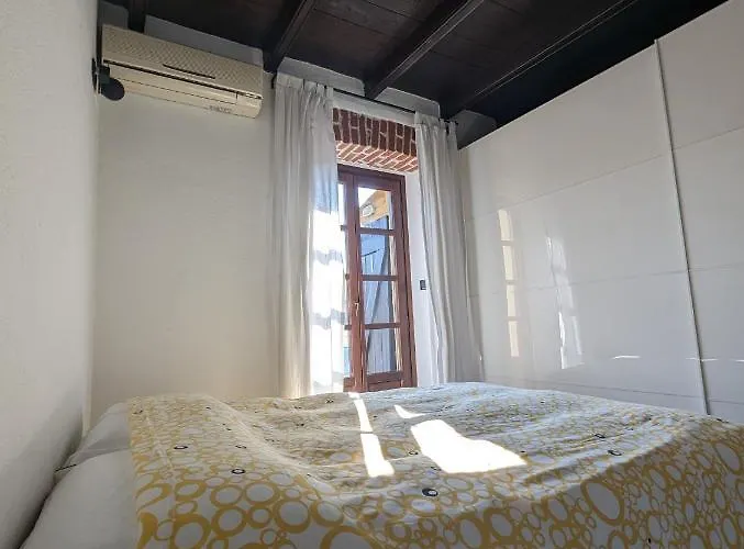 Apartment Borgo Dora House