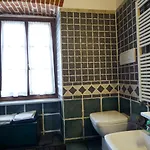 Borgo Dora House *